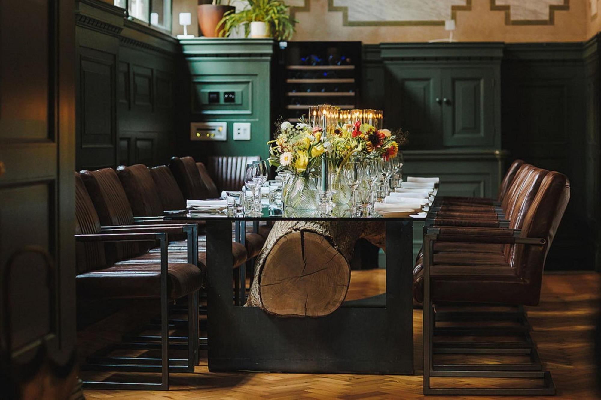 Stock Exchange Hotel, Manchester, Autograph Collection Bagian luar foto The dining room at The Fat Duck