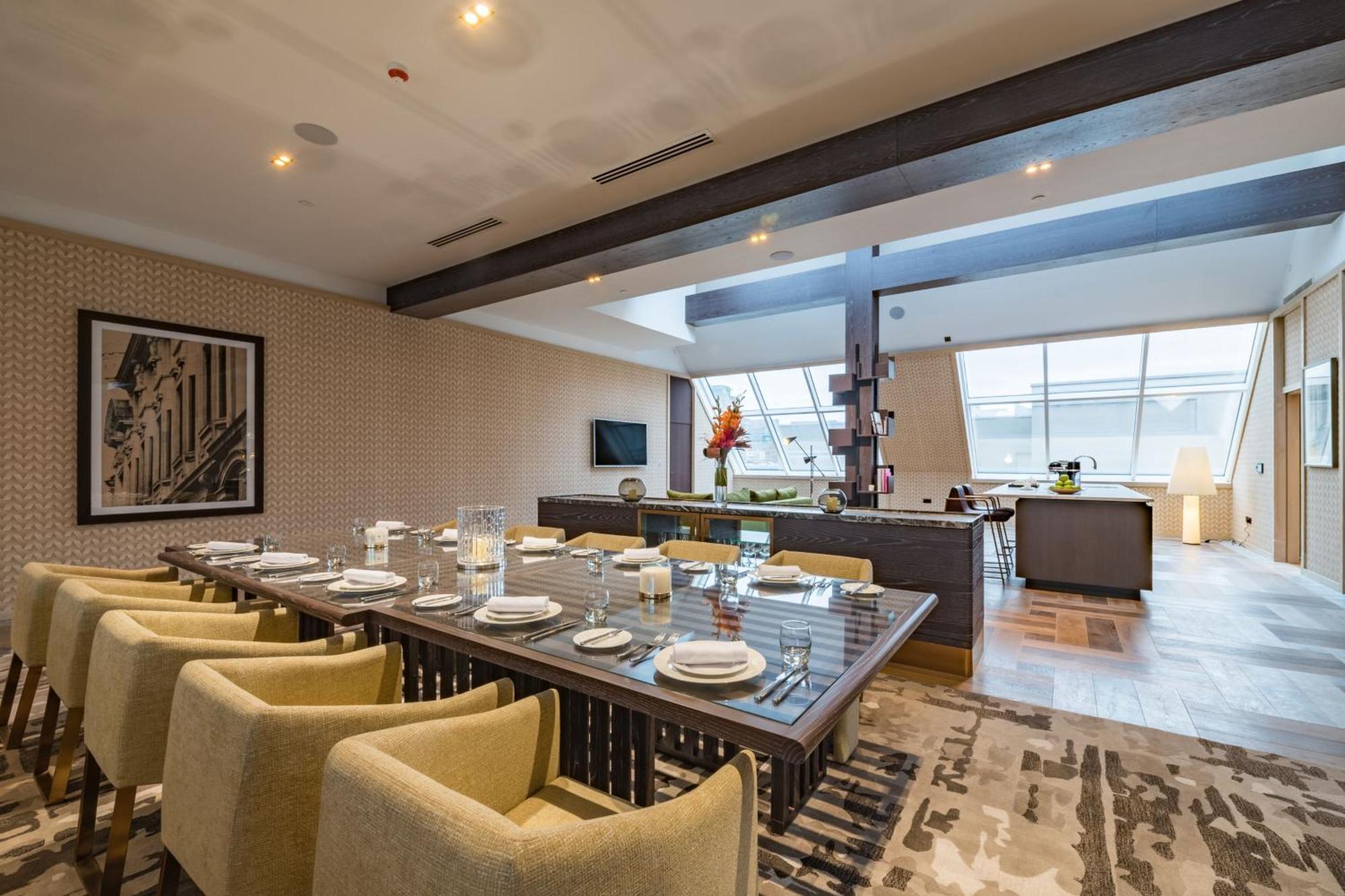 Stock Exchange Hotel, Manchester, Autograph Collection Bagian luar foto The Kitchen at The Ivy, 2016